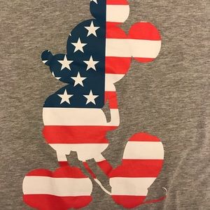 Mickey Mouse outline American Flag tee shirt S